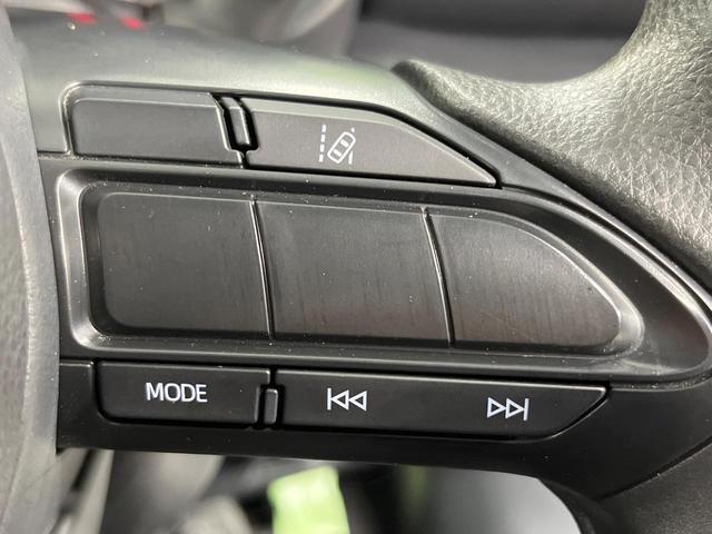 ヤリス Ｘ　禁煙車　純正ディスプレイオーデイオ　バックカメラ　Ａｐｐｌｅｃａｒｐｌａｙ　Ｂｌｕｅｔｏｏｔｈ　ドラレコ　ＥＴＣ　衝突被害軽減システム　スマートキー　オートハイビーム　車線逸脱警報　オートライト（26枚目）