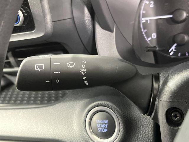 ヤリス Ｘ　禁煙車　純正ディスプレイオーデイオ　バックカメラ　Ａｐｐｌｅｃａｒｐｌａｙ　Ｂｌｕｅｔｏｏｔｈ　ドラレコ　ＥＴＣ　衝突被害軽減システム　スマートキー　オートハイビーム　車線逸脱警報　オートライト（28枚目）