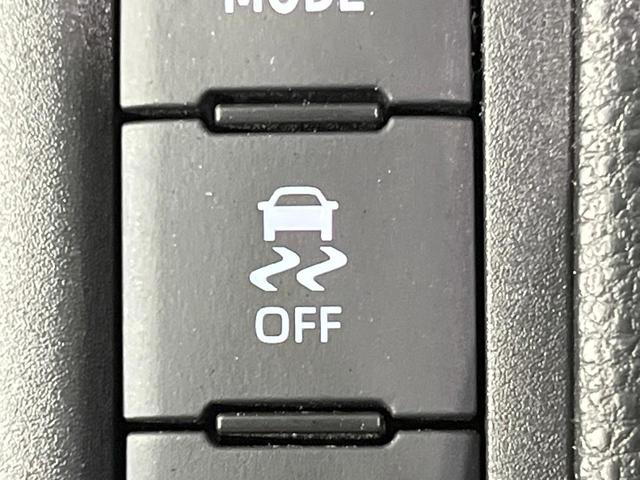 ヤリス Ｘ　禁煙車　純正ディスプレイオーデイオ　バックカメラ　Ａｐｐｌｅｃａｒｐｌａｙ　Ｂｌｕｅｔｏｏｔｈ　ドラレコ　ＥＴＣ　衝突被害軽減システム　スマートキー　オートハイビーム　車線逸脱警報　オートライト（36枚目）