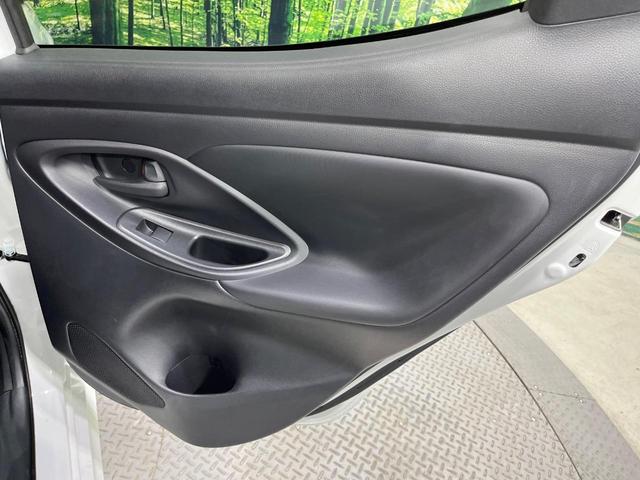 ヤリス Ｘ　禁煙車　純正ディスプレイオーデイオ　バックカメラ　Ａｐｐｌｅｃａｒｐｌａｙ　Ｂｌｕｅｔｏｏｔｈ　ドラレコ　ＥＴＣ　衝突被害軽減システム　スマートキー　オートハイビーム　車線逸脱警報　オートライト（40枚目）