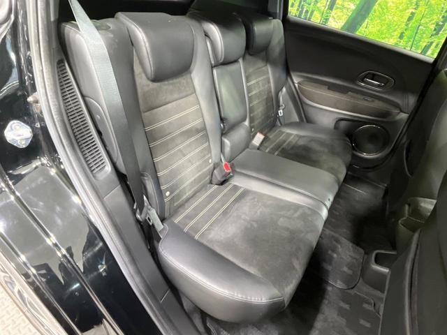 ヴェゼル ハイブリッドＲＳ・ホンダセンシング　禁煙車　純正８型ＳＤナビ　バックカメラ　衝突被害軽減システム　レーダークルーズ　ハーフレザーシート　シートヒーター　ドラレコ　コーナーセンサー　ＬＥＤヘッドライト　ＥＴＣ　純正１８インチアルミ（9枚目）