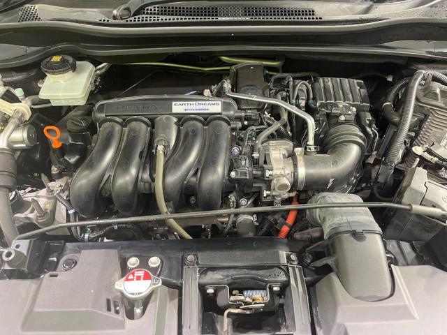 ヴェゼル ハイブリッドＲＳ・ホンダセンシング　禁煙車　純正８型ＳＤナビ　バックカメラ　衝突被害軽減システム　レーダークルーズ　ハーフレザーシート　シートヒーター　ドラレコ　コーナーセンサー　ＬＥＤヘッドライト　ＥＴＣ　純正１８インチアルミ（18枚目）