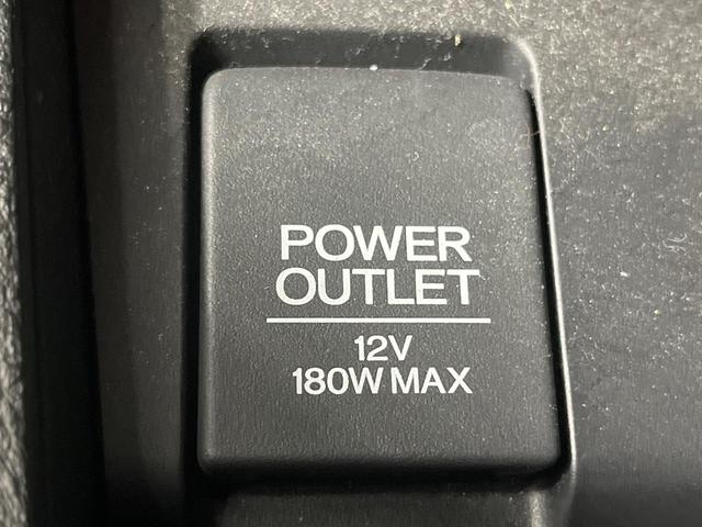 ヴェゼル ハイブリッドＲＳ・ホンダセンシング　禁煙車　純正８型ＳＤナビ　バックカメラ　衝突被害軽減システム　レーダークルーズ　ハーフレザーシート　シートヒーター　ドラレコ　コーナーセンサー　ＬＥＤヘッドライト　ＥＴＣ　純正１８インチアルミ（49枚目）