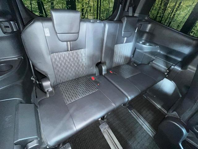 ノア Ｓ－Ｚ　禁煙車　純正１０型ディスプレイオーディオ　両側電動ドア　１４型後席モニター　バックカメラ　衝突被害軽減システム　レーダークルーズ　合皮コンビシート　ドラレコ　ＬＥＤヘッド　ＥＴＣ２．０（10枚目）