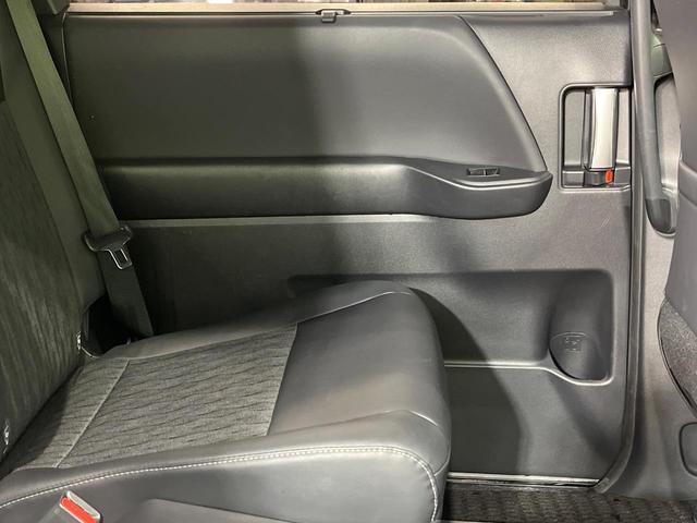 ノア Ｓ－Ｚ　禁煙車　純正１０型ディスプレイオーディオ　両側電動ドア　１４型後席モニター　バックカメラ　衝突被害軽減システム　レーダークルーズ　合皮コンビシート　ドラレコ　ＬＥＤヘッド　ＥＴＣ２．０（52枚目）