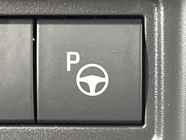 カローラクロス ハイブリッド　Ｚ　禁煙車　パノラマルーフ　純正１０．５型ディスプレイオーディオ　全周囲カメラ　衝突被害軽減システム　レーダークルーズ　パワーシート　電動リアゲート　ＥＴＣ２．０　ハーフレザーシート　前席シートヒーター（7枚目）