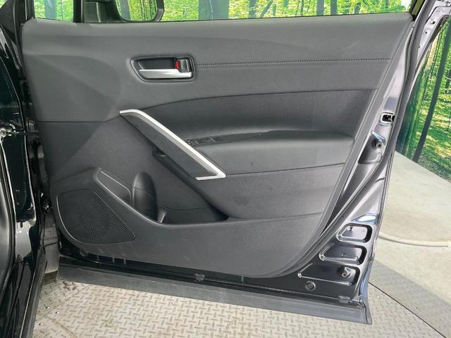 カローラクロス ハイブリッド　Ｚ　禁煙車　パノラマルーフ　純正１０．５型ディスプレイオーディオ　全周囲カメラ　衝突被害軽減システム　レーダークルーズ　パワーシート　電動リアゲート　ＥＴＣ２．０　ハーフレザーシート　前席シートヒーター（21枚目）
