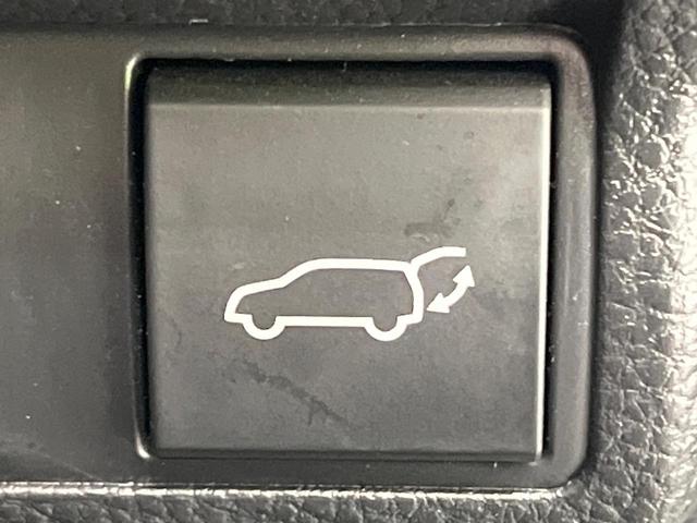 カローラクロス ハイブリッド　Ｚ　禁煙車　パノラマルーフ　純正１０．５型ディスプレイオーディオ　全周囲カメラ　衝突被害軽減システム　レーダークルーズ　パワーシート　電動リアゲート　ＥＴＣ２．０　ハーフレザーシート　前席シートヒーター（27枚目）