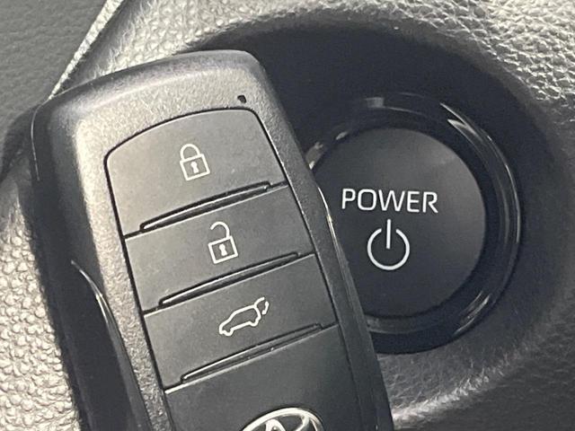 カローラクロス ハイブリッド　Ｚ　禁煙車　パノラマルーフ　純正１０．５型ディスプレイオーディオ　全周囲カメラ　衝突被害軽減システム　レーダークルーズ　パワーシート　電動リアゲート　ＥＴＣ２．０　ハーフレザーシート　前席シートヒーター（32枚目）