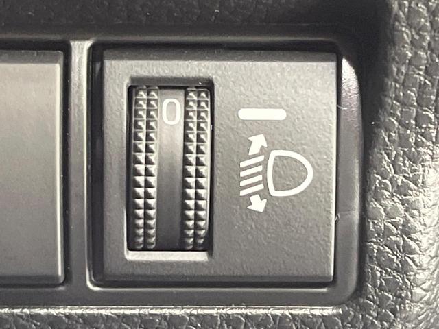 カローラクロス ハイブリッド　Ｚ　禁煙車　パノラマルーフ　純正１０．５型ディスプレイオーディオ　全周囲カメラ　衝突被害軽減システム　レーダークルーズ　パワーシート　電動リアゲート　ＥＴＣ２．０　ハーフレザーシート　前席シートヒーター（35枚目）