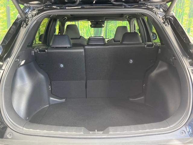 カローラクロス ハイブリッド　Ｚ　禁煙車　パノラマルーフ　純正１０．５型ディスプレイオーディオ　全周囲カメラ　衝突被害軽減システム　レーダークルーズ　パワーシート　電動リアゲート　ＥＴＣ２．０　ハーフレザーシート　前席シートヒーター（56枚目）