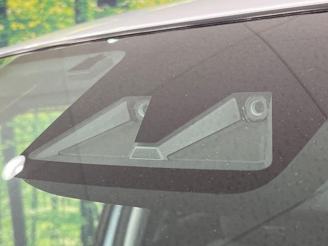 ロッキー Ｘ　ＨＥＶ　禁煙車　ＢＩＧＸ９型ナビ　全周囲カメラ　衝突被害軽減システム　ドラレコ　コーナーセンサー　ＬＥＤヘッドライト　ＥＴＣ　純正１６インチアルミホイール　オートライト　オートエアコン　Ｂｌｕｅｔｏｏｔｈ（3枚目）