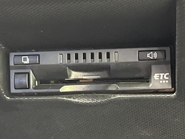 ロッキー Ｘ　ＨＥＶ　禁煙車　ＢＩＧＸ９型ナビ　全周囲カメラ　衝突被害軽減システム　ドラレコ　コーナーセンサー　ＬＥＤヘッドライト　ＥＴＣ　純正１６インチアルミホイール　オートライト　オートエアコン　Ｂｌｕｅｔｏｏｔｈ（7枚目）