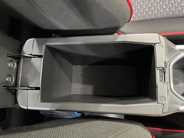 ロッキー Ｘ　ＨＥＶ　禁煙車　ＢＩＧＸ９型ナビ　全周囲カメラ　衝突被害軽減システム　ドラレコ　コーナーセンサー　ＬＥＤヘッドライト　ＥＴＣ　純正１６インチアルミホイール　オートライト　オートエアコン　Ｂｌｕｅｔｏｏｔｈ（45枚目）