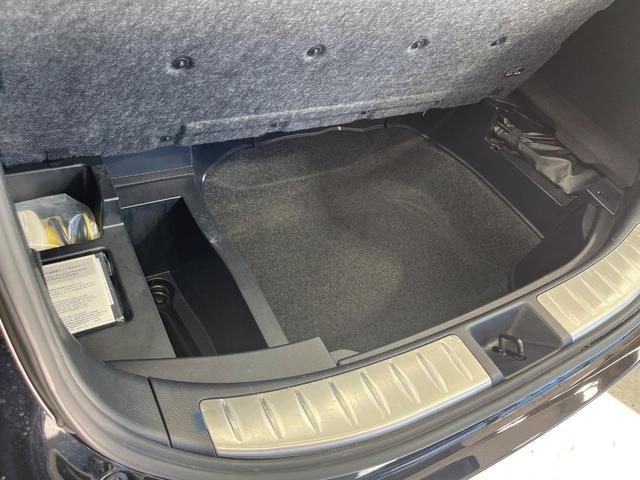 ハリアー エレガンス　禁煙車　サンルーフ　ＳＤナビ　バックカメラ　合皮コンビシート　パワーシート　スマートキー　ＬＥＤヘッド　ＥＴＣ　純正１７インチアルミ　デュアルエアコン　Ｂｌｕｅｔｏｏｔｈ　ＣＤ　ＤＶＤ再生　フルセグ（50枚目）