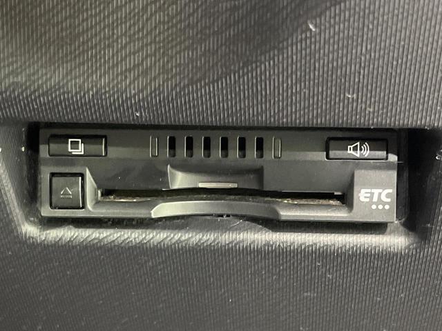 アクア Ｇ　禁煙車　モデリスタフルエアロ　純正ＳＤナビ　バックカメラ　衝突被害軽減システム　ドラレコ　コーナーセンサー　スマートキー　ＬＥＤヘッド　ＥＴＣ　クルコン　純正１５インチアルミ　車線逸脱警報（7枚目）