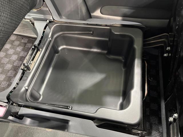 パレットＳＷ ＸＳ　禁煙車　電動スライドドア　スマートキー　ＨＩＤヘッドライト　純正１４インチアルミホイール　オートエアコン　ＣＤ再生　シートアンダーボックス　電動格納ドアミラー　フロントフォグライト　ドアバイザー（6枚目）