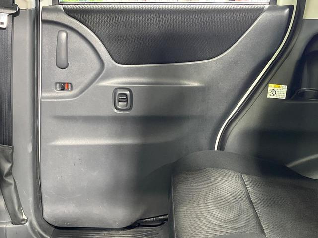 パレットＳＷ ＸＳ　禁煙車　電動スライドドア　スマートキー　ＨＩＤヘッドライト　純正１４インチアルミホイール　オートエアコン　ＣＤ再生　シートアンダーボックス　電動格納ドアミラー　フロントフォグライト　ドアバイザー（42枚目）