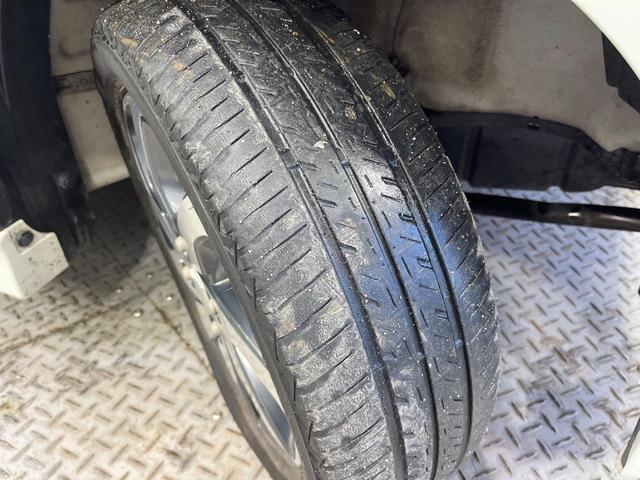 パレットＳＷ ＸＳ　禁煙車　電動スライドドア　スマートキー　ＨＩＤヘッドライト　純正１４インチアルミホイール　オートエアコン　ＣＤ再生　シートアンダーボックス　電動格納ドアミラー　フロントフォグライト　ドアバイザー（48枚目）