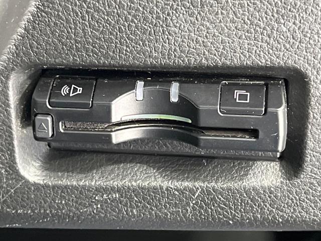 スペーシア Ｇリミテッド　禁煙車　電動スライドドア　純正ＳＤナビ　バックカメラ　衝突被害軽減システム　シートヒーター　コーナーセンサー　スマートキー　ＬＥＤヘッド　ビルトインＥＴＣ　車線逸脱警報　オートエアコン（25枚目）