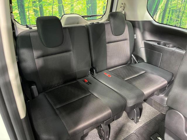 セレナ ハイウェイスター　Ｖセレクション　禁煙車　両側電動ドア　純正９型ＳＤナビ　１１型後席モニター　全周囲カメラ　プロパイロット　衝突被害軽減システム　レーダークルーズ　ドラレコ　コーナーセンサー　ＬＥＤヘッド　ＥＴＣ　デジタルインナーミラ（10枚目）