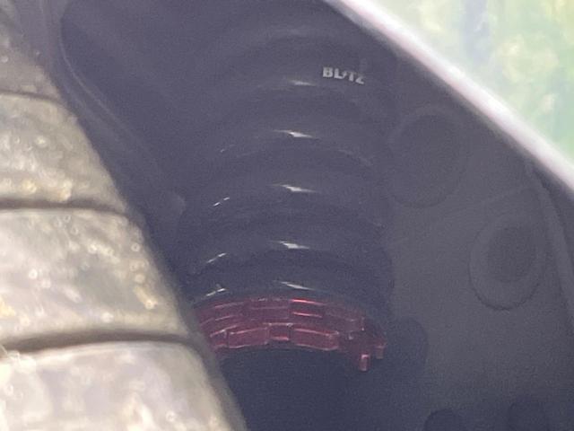 ＲＣ ＲＣ２００ｔ　Ｆスポーツ　禁煙車　サンルーフ　フルエアロ　純正ＳＤナビ　バックカメラ　衝突被害軽減システム　レザーシート　前席シートエアコン　ドラレコ　コーナーセンサー　パワーシート　ＬＥＤヘッドライト　ＥＴＣ　クルコン（39枚目）