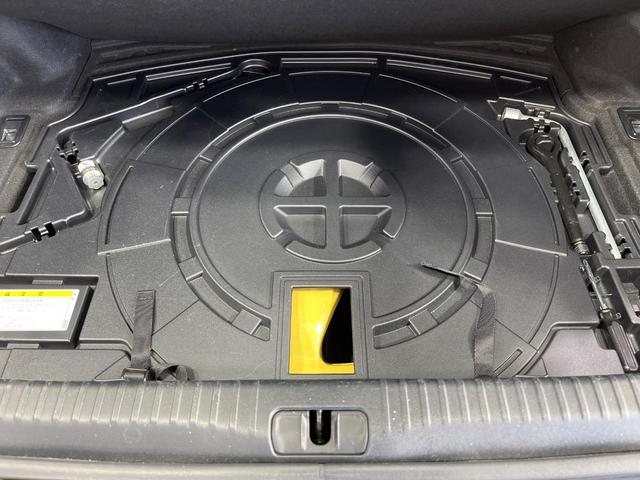 ＲＣ ＲＣ２００ｔ　Ｆスポーツ　禁煙車　サンルーフ　フルエアロ　純正ＳＤナビ　バックカメラ　衝突被害軽減システム　レザーシート　前席シートエアコン　ドラレコ　コーナーセンサー　パワーシート　ＬＥＤヘッドライト　ＥＴＣ　クルコン（40枚目）