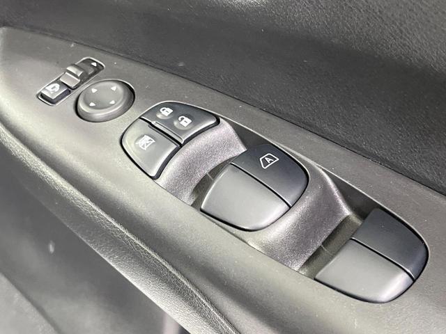 セレナ ハイウェイスター　ＶセレクションＩＩ　禁煙車　両側電動ドア　純正９型ＳＤナビ　後席モニター　全周囲カメラ　衝突被害軽減システム　レーダークルーズ　ドラレコ　コーナーセンサー　ＬＥＤヘッドライト　ビルトインＥＴＣ　純正１６インチアルミ（22枚目）