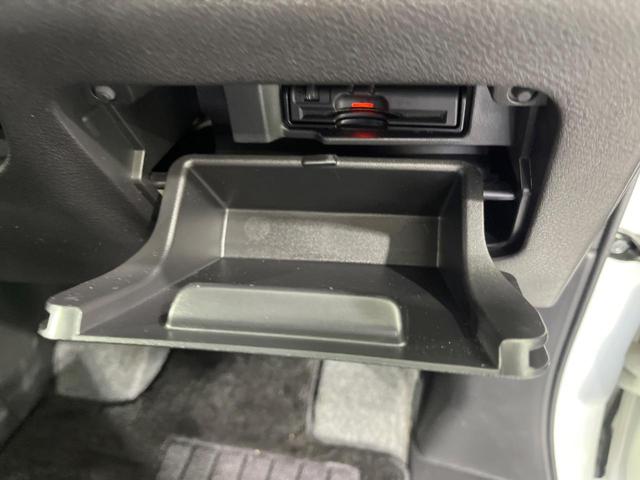 セレナ ハイウェイスター　ＶセレクションＩＩ　禁煙車　両側電動ドア　純正９型ＳＤナビ　後席モニター　全周囲カメラ　衝突被害軽減システム　レーダークルーズ　ドラレコ　コーナーセンサー　ＬＥＤヘッドライト　ビルトインＥＴＣ　純正１６インチアルミ（28枚目）