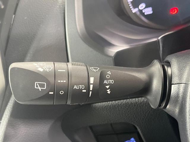 ランドクルーザープラド ＴＸ　Ｌパッケージ　４ＷＤ　純正９型ナビ　バックカメラ　１９インチＯＰＡＷ　レーダークルーズ　禁煙車　レザーシート　前席シートエアコン　ドラレコ　コーナーセンサー　スマートキー　ＬＥＤヘッド　ビルトインＥＴＣ（30枚目）