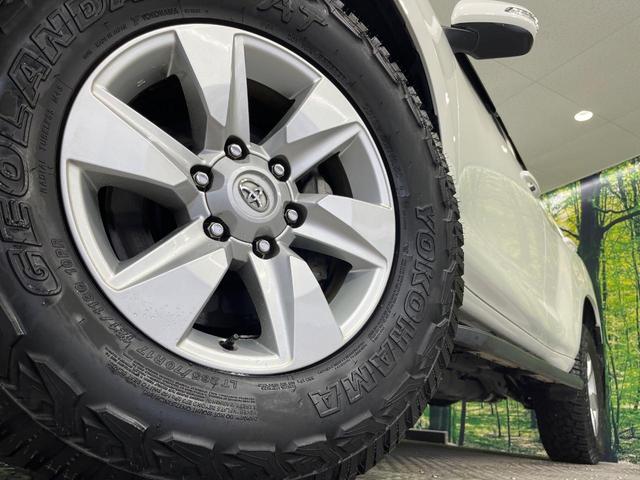 ランドクルーザープラド ＴＸ　禁煙車　サンルーフ　純正９型ナビ　バックカメラ　Ｂｌｕｅｔｏｏｔｈ　レーダークルーズコントロール　ＬＥＤヘッドライト　オートマチックハイビーム　クリアランスソナー　デフロック　ＥＴＣ　スマートキー（12枚目）