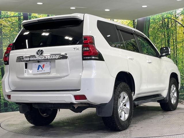 ランドクルーザープラド ＴＸ　禁煙車　サンルーフ　純正９型ナビ　バックカメラ　Ｂｌｕｅｔｏｏｔｈ　レーダークルーズコントロール　ＬＥＤヘッドライト　オートマチックハイビーム　クリアランスソナー　デフロック　ＥＴＣ　スマートキー（17枚目）