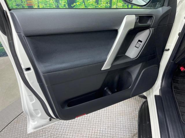 ランドクルーザープラド ＴＸ　禁煙車　サンルーフ　純正９型ナビ　バックカメラ　Ｂｌｕｅｔｏｏｔｈ　レーダークルーズコントロール　ＬＥＤヘッドライト　オートマチックハイビーム　クリアランスソナー　デフロック　ＥＴＣ　スマートキー（36枚目）