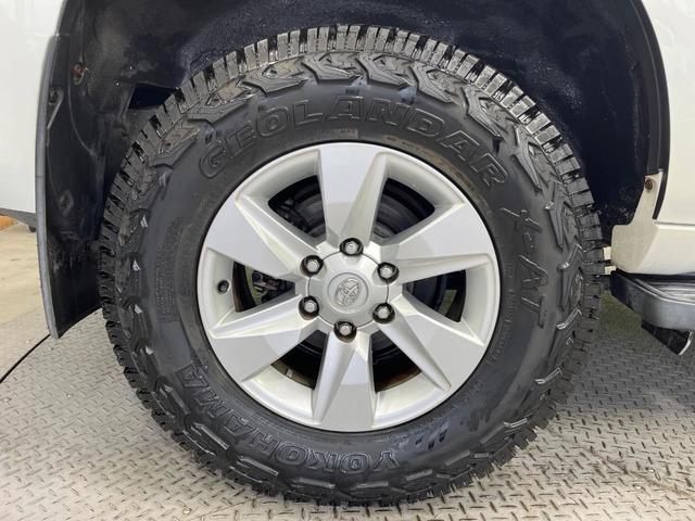 ランドクルーザープラド ＴＸ　禁煙車　サンルーフ　純正９型ナビ　バックカメラ　Ｂｌｕｅｔｏｏｔｈ　レーダークルーズコントロール　ＬＥＤヘッドライト　オートマチックハイビーム　クリアランスソナー　デフロック　ＥＴＣ　スマートキー（71枚目）