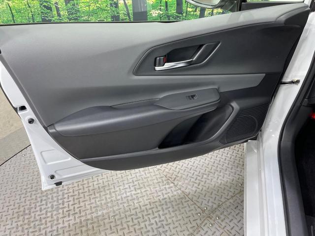 プリウス Ｇ　全周囲カメラ　衝突被害軽減システム　レーダークルーズ　禁煙車　ドラレコ　コーナーセンサー　スマートキー　ＬＥＤヘッド　ＥＴＣ２．０　純正１９インチアルミ　オートハイビーム　車線逸脱警報　オートライト（49枚目）