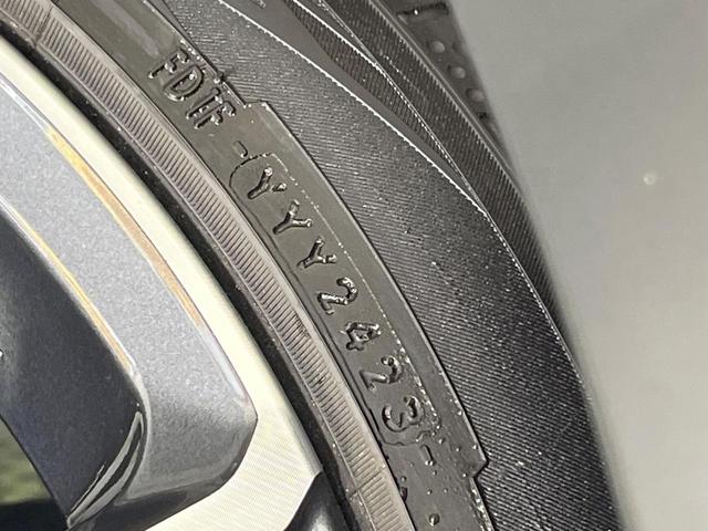 プリウス Ｇ　全周囲カメラ　衝突被害軽減システム　レーダークルーズ　禁煙車　ドラレコ　コーナーセンサー　スマートキー　ＬＥＤヘッド　ＥＴＣ２．０　純正１９インチアルミ　オートハイビーム　車線逸脱警報　オートライト（56枚目）