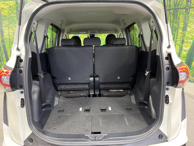 シエンタ ハイブリッドＧ　クエロ　モデリスタフルエアロ　両側電動ドア　純正ＳＤナビ　バックカメラ　衝突被害軽減システム　禁煙車　ドラレコ　コーナーセンサー　スマートキー　ＬＥＤヘッド　ＥＴＣ　クルコン　オートハイビーム　車線逸脱警報（10枚目）