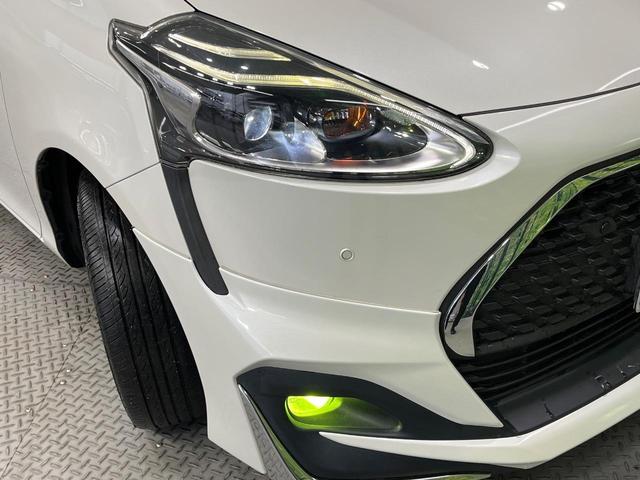 シエンタ ハイブリッドＧ　クエロ　モデリスタフルエアロ　両側電動ドア　純正ＳＤナビ　バックカメラ　衝突被害軽減システム　禁煙車　ドラレコ　コーナーセンサー　スマートキー　ＬＥＤヘッド　ＥＴＣ　クルコン　オートハイビーム　車線逸脱警報（12枚目）