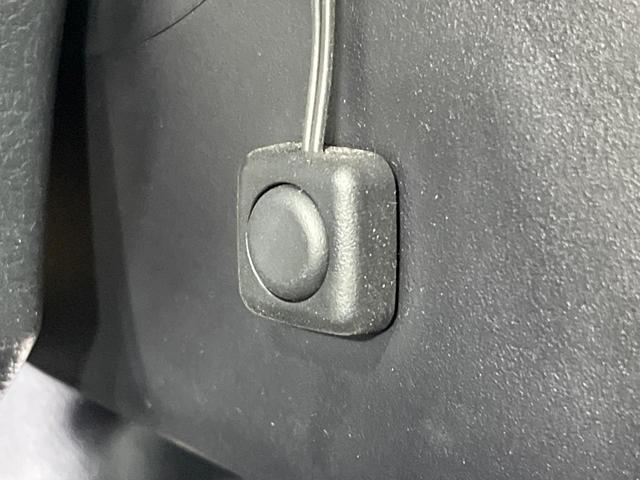 シエンタ ハイブリッドＧ　クエロ　モデリスタフルエアロ　両側電動ドア　純正ＳＤナビ　バックカメラ　衝突被害軽減システム　禁煙車　ドラレコ　コーナーセンサー　スマートキー　ＬＥＤヘッド　ＥＴＣ　クルコン　オートハイビーム　車線逸脱警報（25枚目）