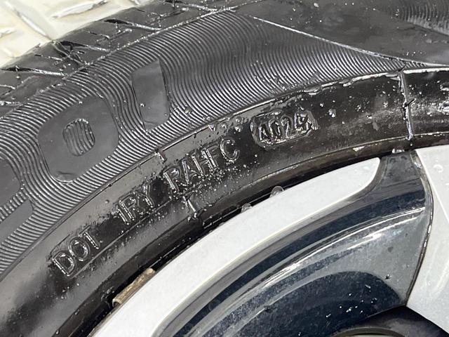 シエンタ ハイブリッドＧ　クエロ　モデリスタフルエアロ　両側電動ドア　純正ＳＤナビ　バックカメラ　衝突被害軽減システム　禁煙車　ドラレコ　コーナーセンサー　スマートキー　ＬＥＤヘッド　ＥＴＣ　クルコン　オートハイビーム　車線逸脱警報（58枚目）