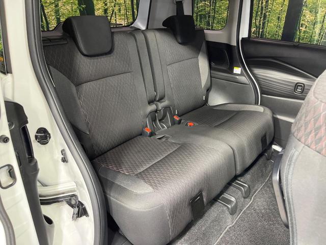 ソリオバンディット ハイブリッドＭＶ　禁煙車　メーカー９インチナビ　全周囲カメラ　両側電動スライドドア　衝突軽減　ＨＵＤ　コーナーセンサー　ドラレコ　シートヒーター　ＥＴＣ　ＬＥＤヘッドライト　スマートキー（9枚目）