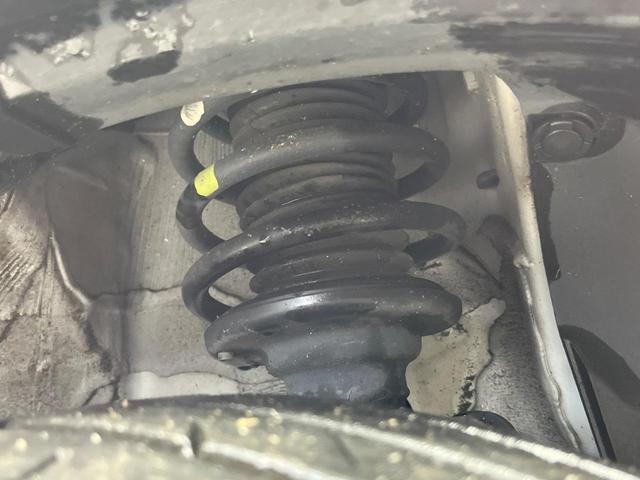 ソリオバンディット ハイブリッドＭＶ　禁煙車　メーカー９インチナビ　全周囲カメラ　両側電動スライドドア　衝突軽減　ＨＵＤ　コーナーセンサー　ドラレコ　シートヒーター　ＥＴＣ　ＬＥＤヘッドライト　スマートキー（20枚目）