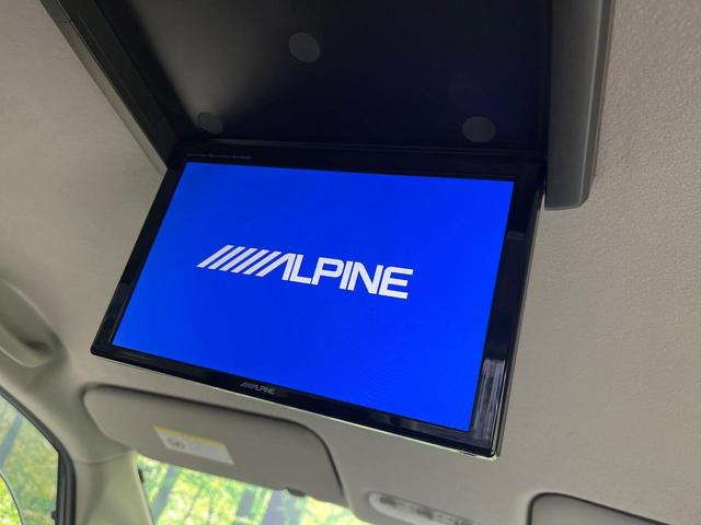 セレナ ハイウェイスター　Ｓ－ハイブリッド　両側電動ドア　ＳＤナビ　後席モニター　バックカメラ　禁煙車　スマートキー　ＨＩＤヘッド　ビルトインＥＴＣ　クルコン　純正１６インチアルミ　オートライト　オートエアコン　Ｂｌｕｅｔｏｏｔｈ　ＣＤ（4枚目）