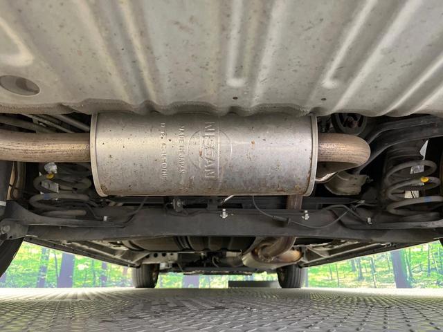 セレナ ハイウェイスター　Ｓ－ハイブリッド　両側電動ドア　ＳＤナビ　後席モニター　バックカメラ　禁煙車　スマートキー　ＨＩＤヘッド　ビルトインＥＴＣ　クルコン　純正１６インチアルミ　オートライト　オートエアコン　Ｂｌｕｅｔｏｏｔｈ　ＣＤ（19枚目）