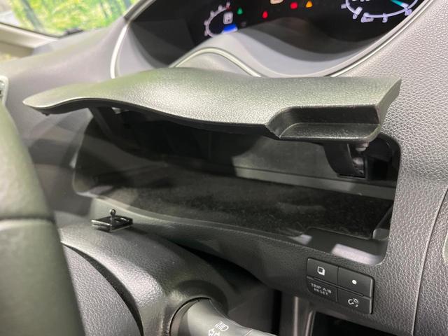 セレナ ハイウェイスター　Ｓ－ハイブリッド　両側電動ドア　ＳＤナビ　後席モニター　バックカメラ　禁煙車　スマートキー　ＨＩＤヘッド　ビルトインＥＴＣ　クルコン　純正１６インチアルミ　オートライト　オートエアコン　Ｂｌｕｅｔｏｏｔｈ　ＣＤ（30枚目）