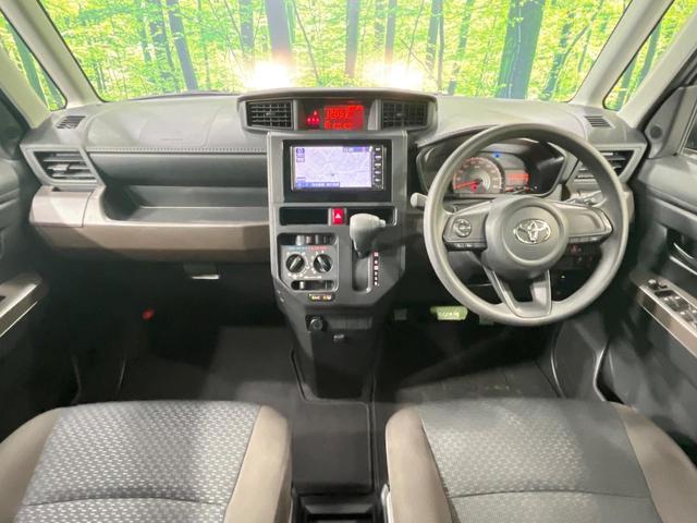 ルーミー Ｘ　禁煙車　電動スライドドア　純正ＳＤナビ　バックカメラ　Ｂｌｕｅｔｏｏｔｈ　ビルトインＥＴＣ　衝突被害軽減システム　ロールサンシェード　コーナーセンサー　スマートキー　オートハイビーム　オートライト（2枚目）