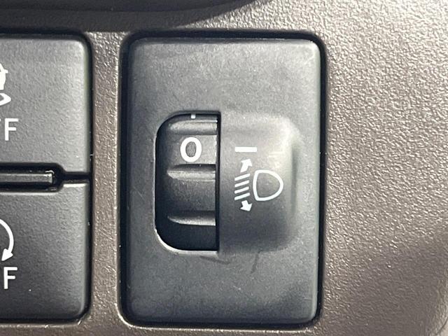 ルーミー Ｘ　禁煙車　電動スライドドア　純正ＳＤナビ　バックカメラ　Ｂｌｕｅｔｏｏｔｈ　ビルトインＥＴＣ　衝突被害軽減システム　ロールサンシェード　コーナーセンサー　スマートキー　オートハイビーム　オートライト（23枚目）