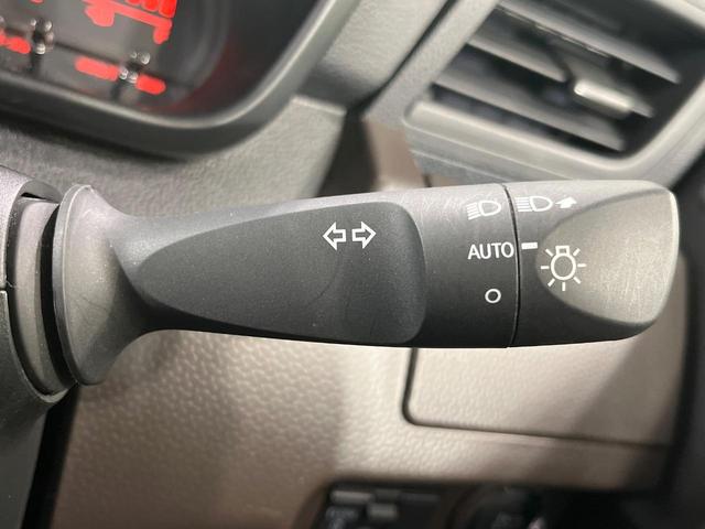 ルーミー Ｘ　禁煙車　電動スライドドア　純正ＳＤナビ　バックカメラ　Ｂｌｕｅｔｏｏｔｈ　ビルトインＥＴＣ　衝突被害軽減システム　ロールサンシェード　コーナーセンサー　スマートキー　オートハイビーム　オートライト（31枚目）