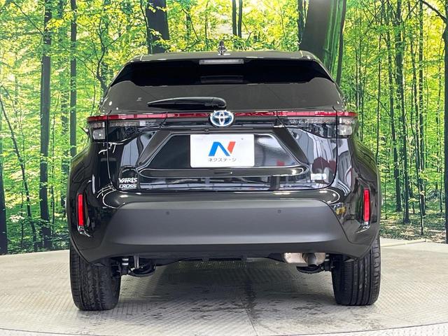 ヤリスクロス ハイブリッドＺ　禁煙車　純正８型ＤＡ　バックカメラ　衝突被害軽減システム　レーダークルーズ　合皮コンビシート　パワーシート　シートヒータ　コーナーセンサー　ＬＥＤヘッド　ＥＴＣ　純正１８インチアルミ　オートハイビーム（15枚目）