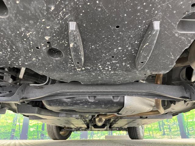 ヤリスクロス ハイブリッドＺ　禁煙車　純正８型ＤＡ　バックカメラ　衝突被害軽減システム　レーダークルーズ　合皮コンビシート　パワーシート　シートヒータ　コーナーセンサー　ＬＥＤヘッド　ＥＴＣ　純正１８インチアルミ　オートハイビーム（19枚目）